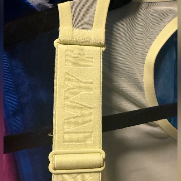 NWT IVY PARK x ADIDAS BEYONCÉ Sports Bra in Yellow 2X or 3X - Picture 8 of 14